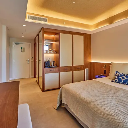 Universal Grand León&spa Hotel 5*