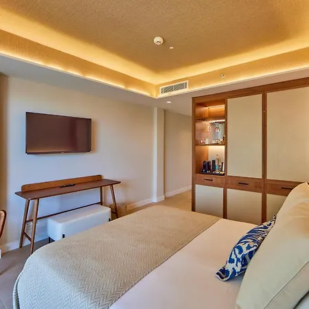 Universal Grand Leon & Otel Colonia de Sant Jordi